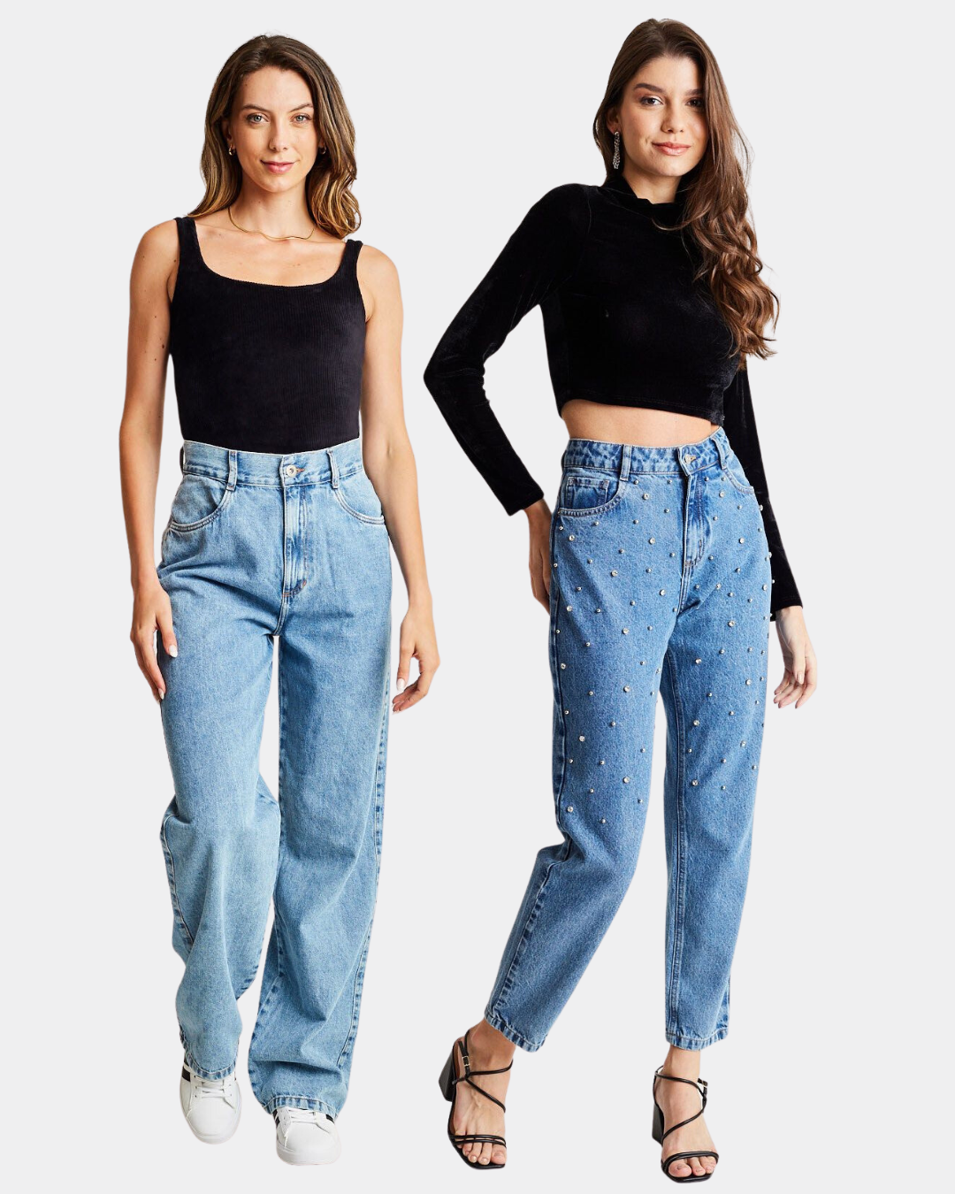 A modelo à esquerda veste body veludo alças preto gang feminino e a modelo à direita veste blusa manga longa cropped veludo preto, ambas com calça jeans de lavagem clara.